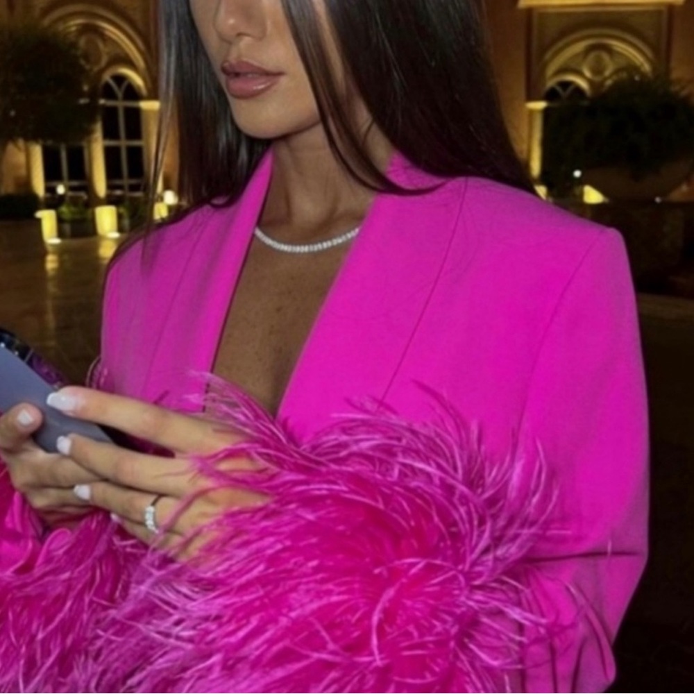 BLOGGER'S FAVE Zara Straight Cut Feather Blazer Mid-Pink